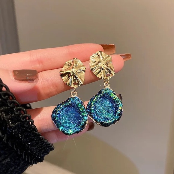 ◾️Volcanic Rock Earring (blue gold) - Picture 3 of 4